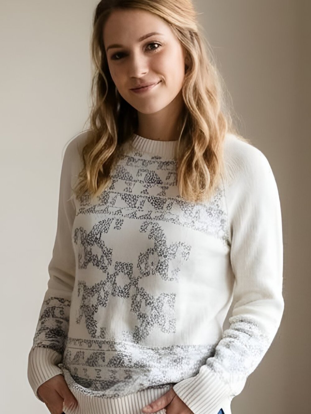 Roots Sweater Womens XS Cream and Black Aztec Pattern Chunky Knit Wool Blend